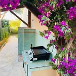 St Maxime Дом отдыха *